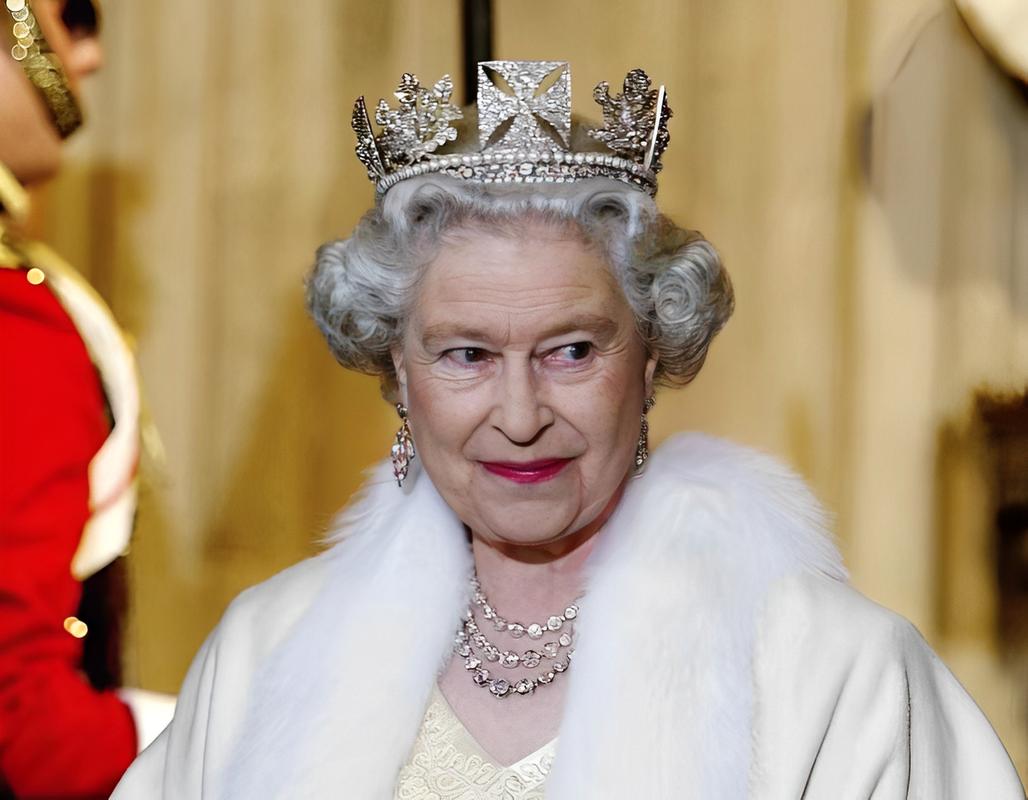伊丽莎白二世珠宝_英国女王伊丽莎白二世统治时期重要事件_英国女王伊丽莎白二世生平事迹
