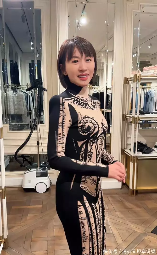 欧阳夏丹不主持新闻联播了吗_欧阳夏丹 央视离职原因 欧阳夏丹 48岁未婚未育