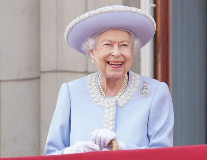 英国女王多发性骨髓瘤真相_伊丽莎白二世珠宝_伊丽莎白二世抗癌经历